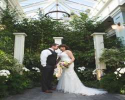 The garden is also available to organize the wedding ceremonies. It serves as a perfect venue in between beautiful trees and shrubs, numerous birds ar